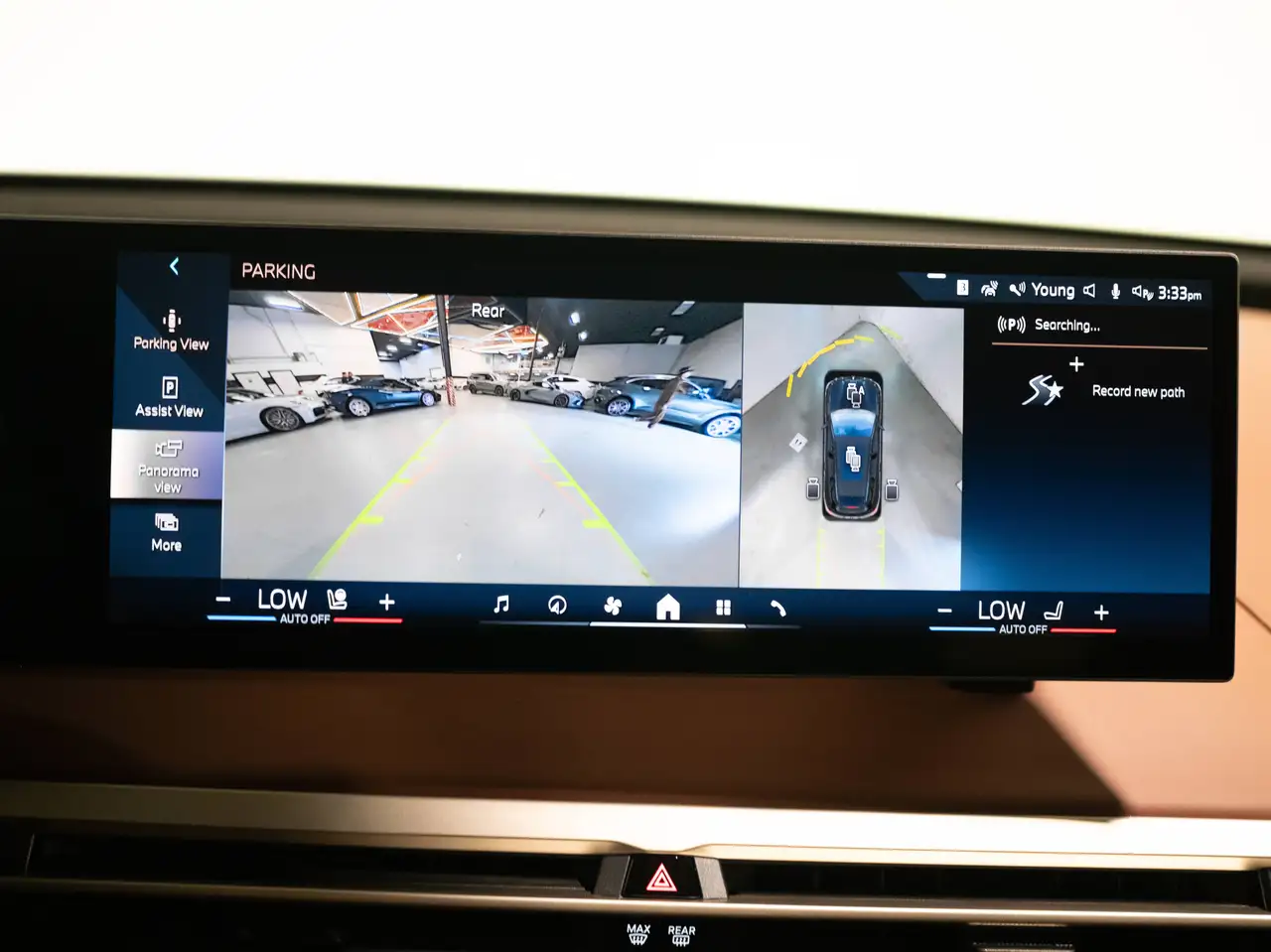 BMW iX - Image 18