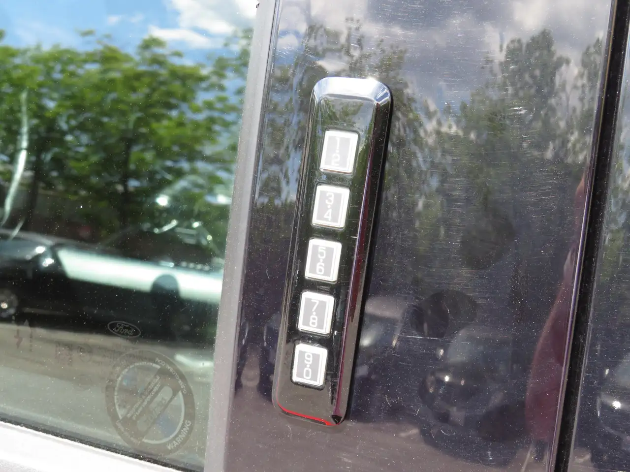Ford F-150 - Image 14