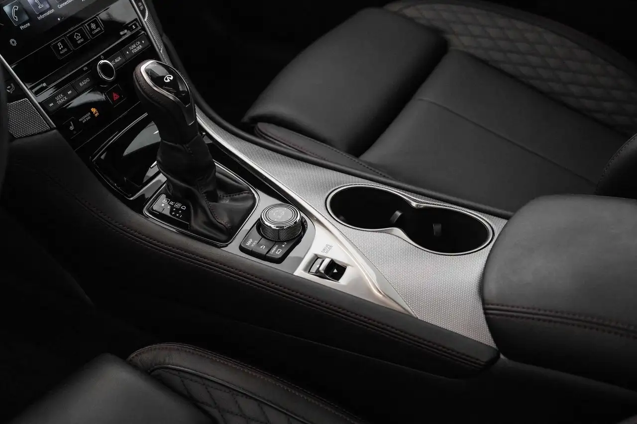 Infiniti Q50 - Image 13