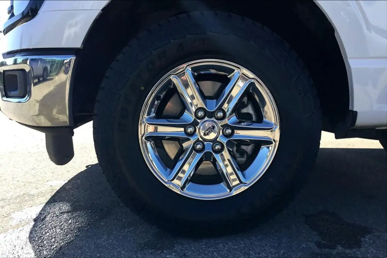 Ford F-150 - Image 9