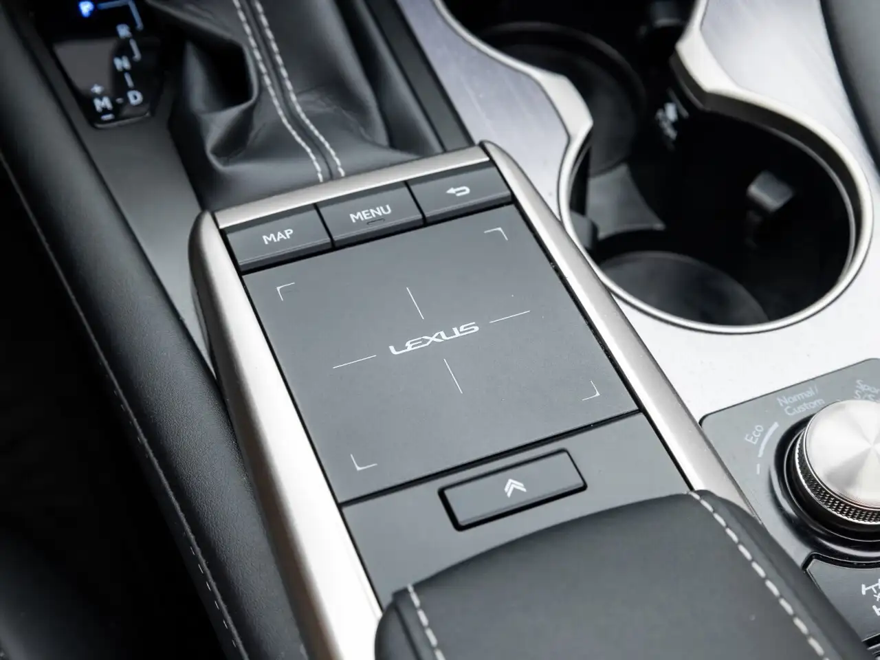 Lexus RX - Image 23