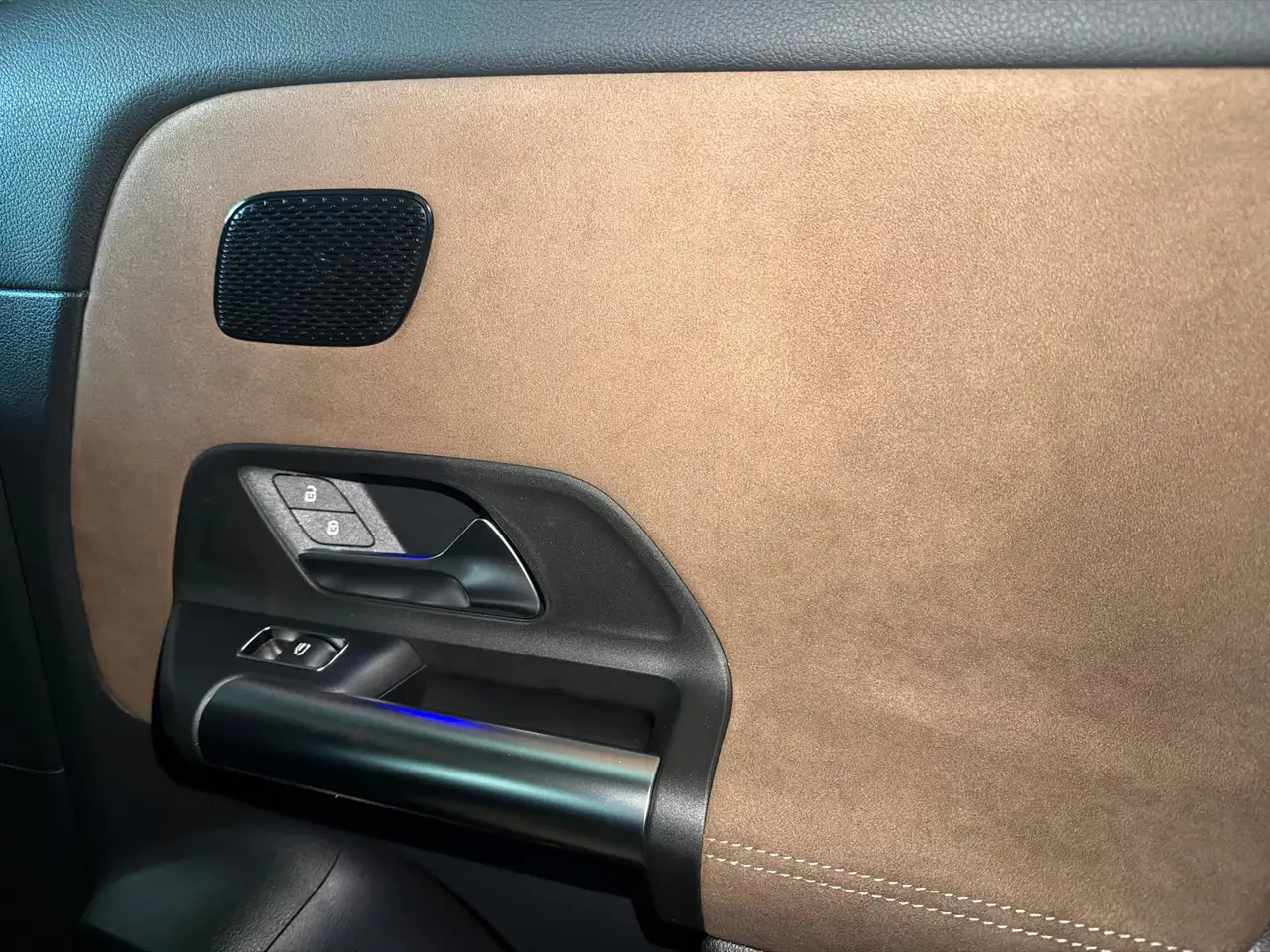 Mercedes-Benz GLA - Image 29