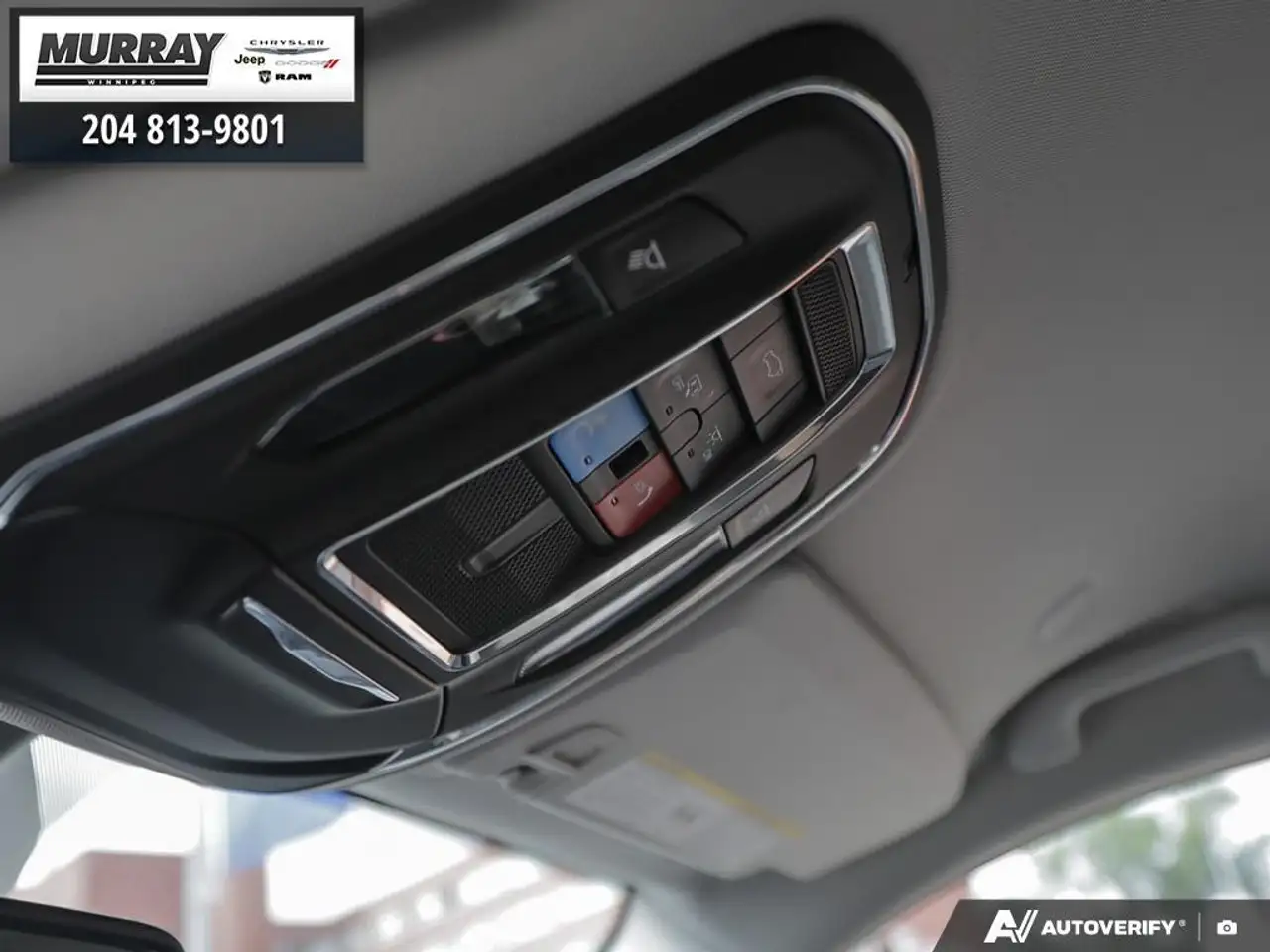 Jeep Grand Cherokee - Image 23
