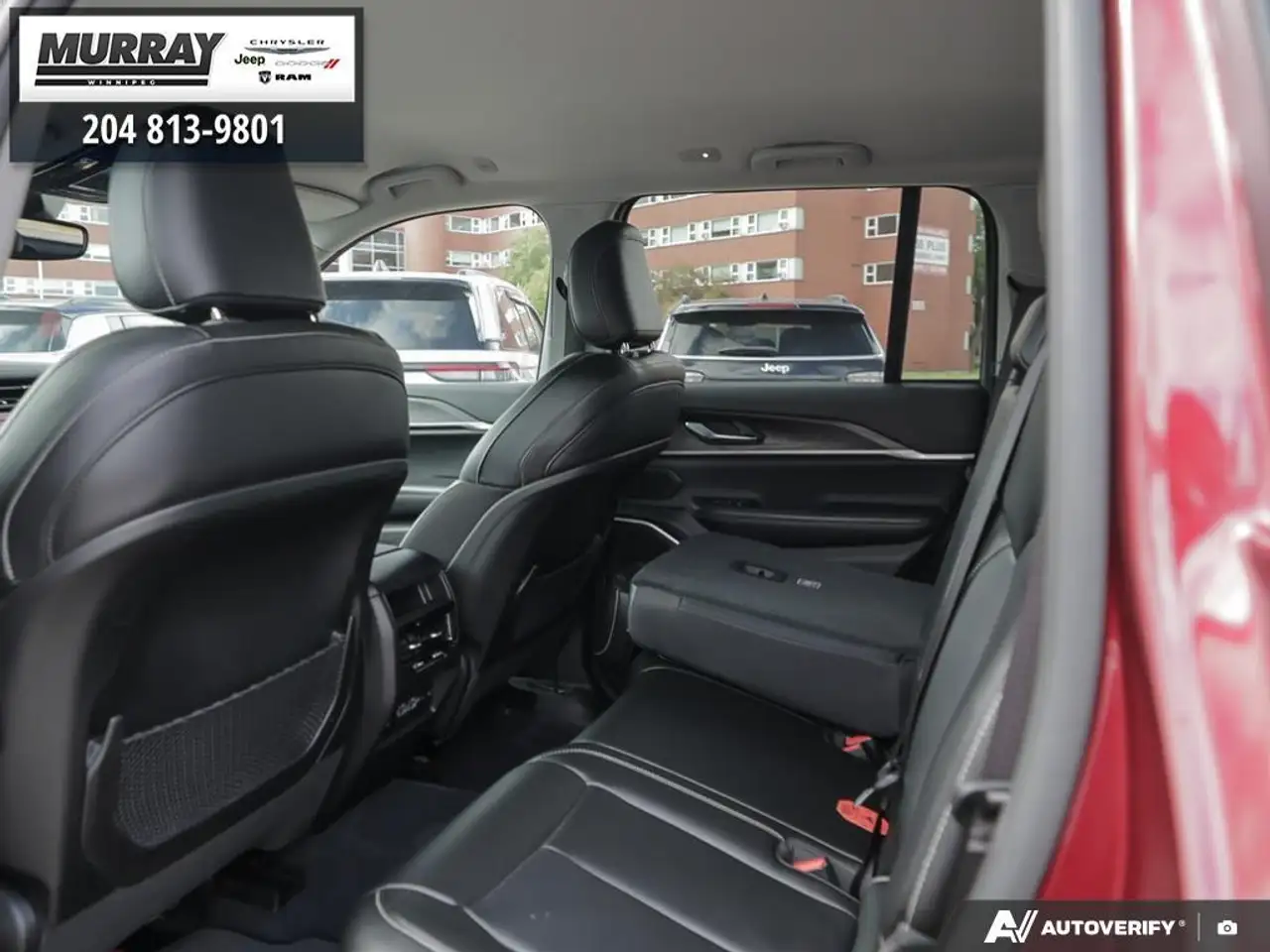 Jeep Grand Cherokee - Image 24