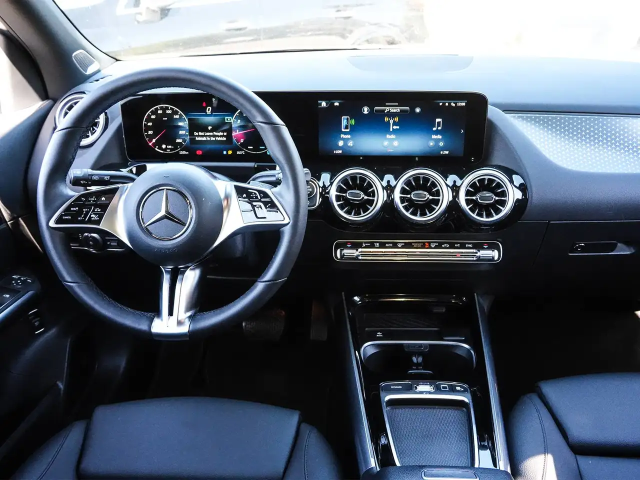 Mercedes-Benz GLA - Image 14