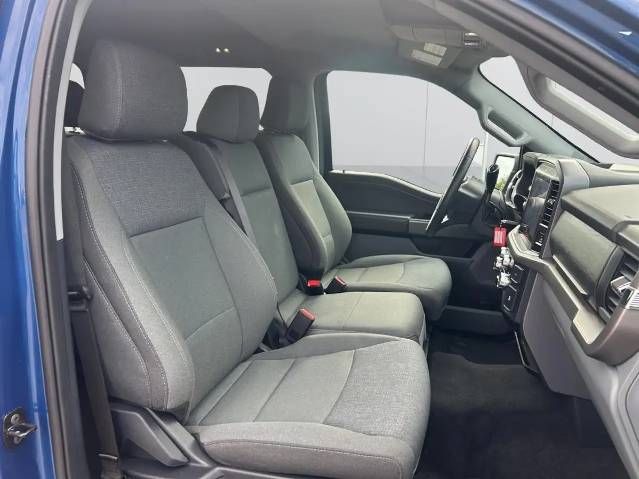 Ford F-150 - Image 27