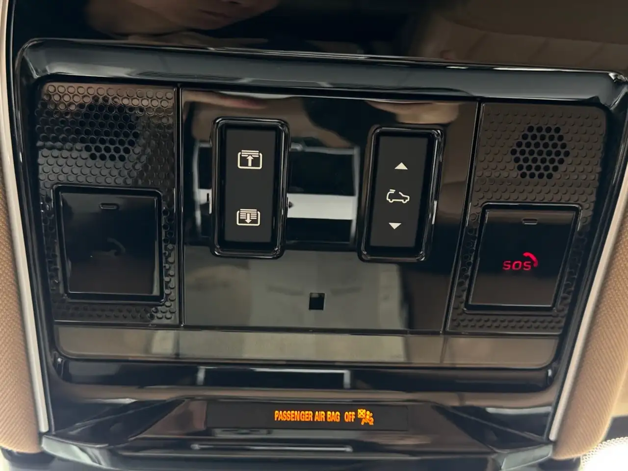 Land Rover Range Rover - Image 23