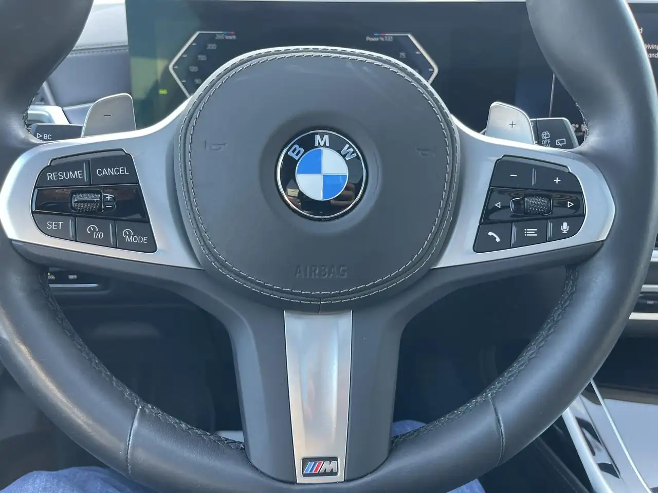 BMW X7 - Image 17