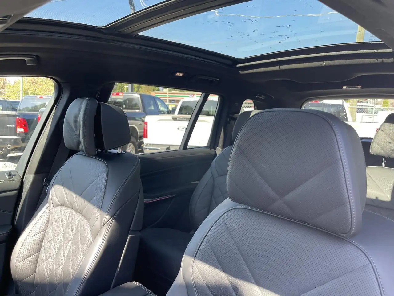 BMW X7 - Image 11