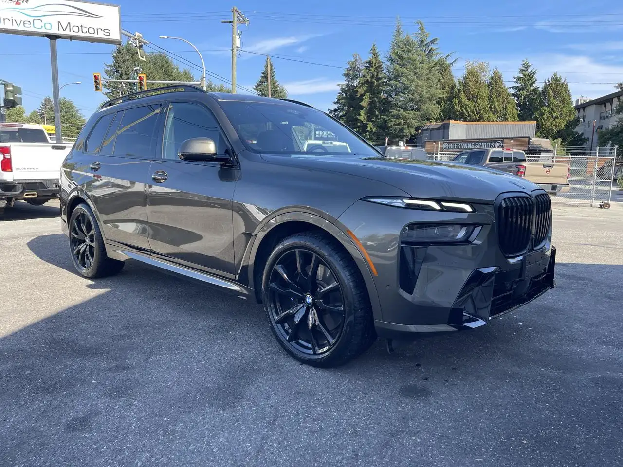BMW X7 - Image 1
