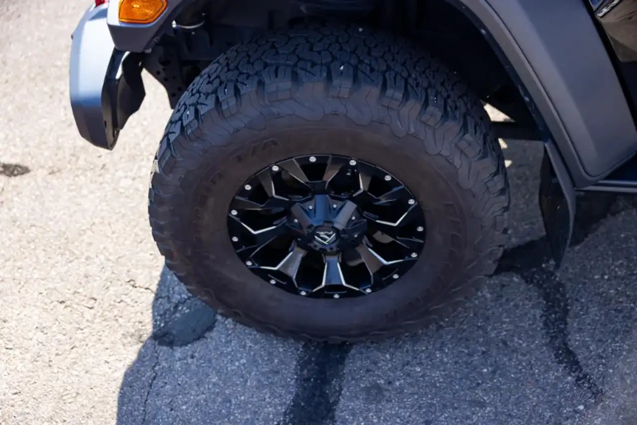 Jeep Wrangler - Image 6