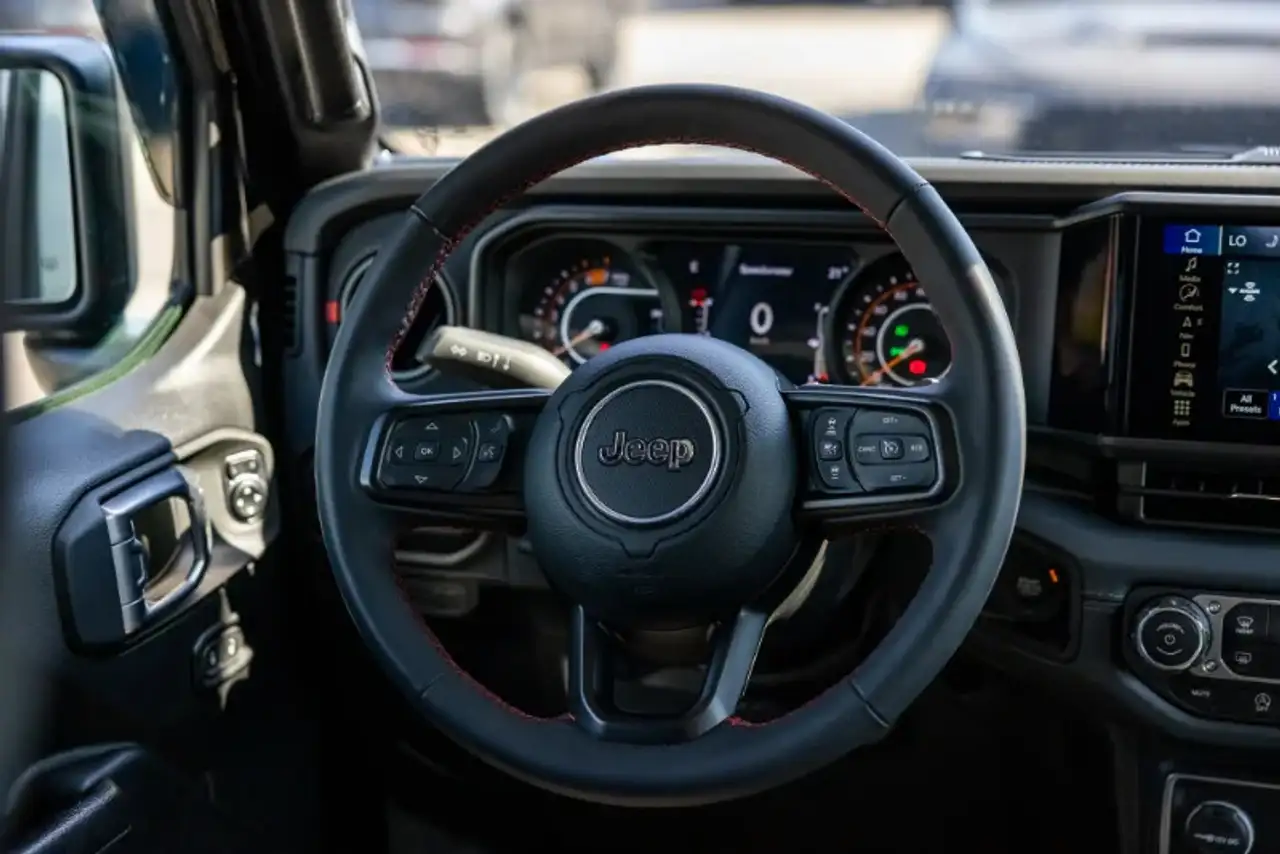 Jeep Wrangler - Image 17