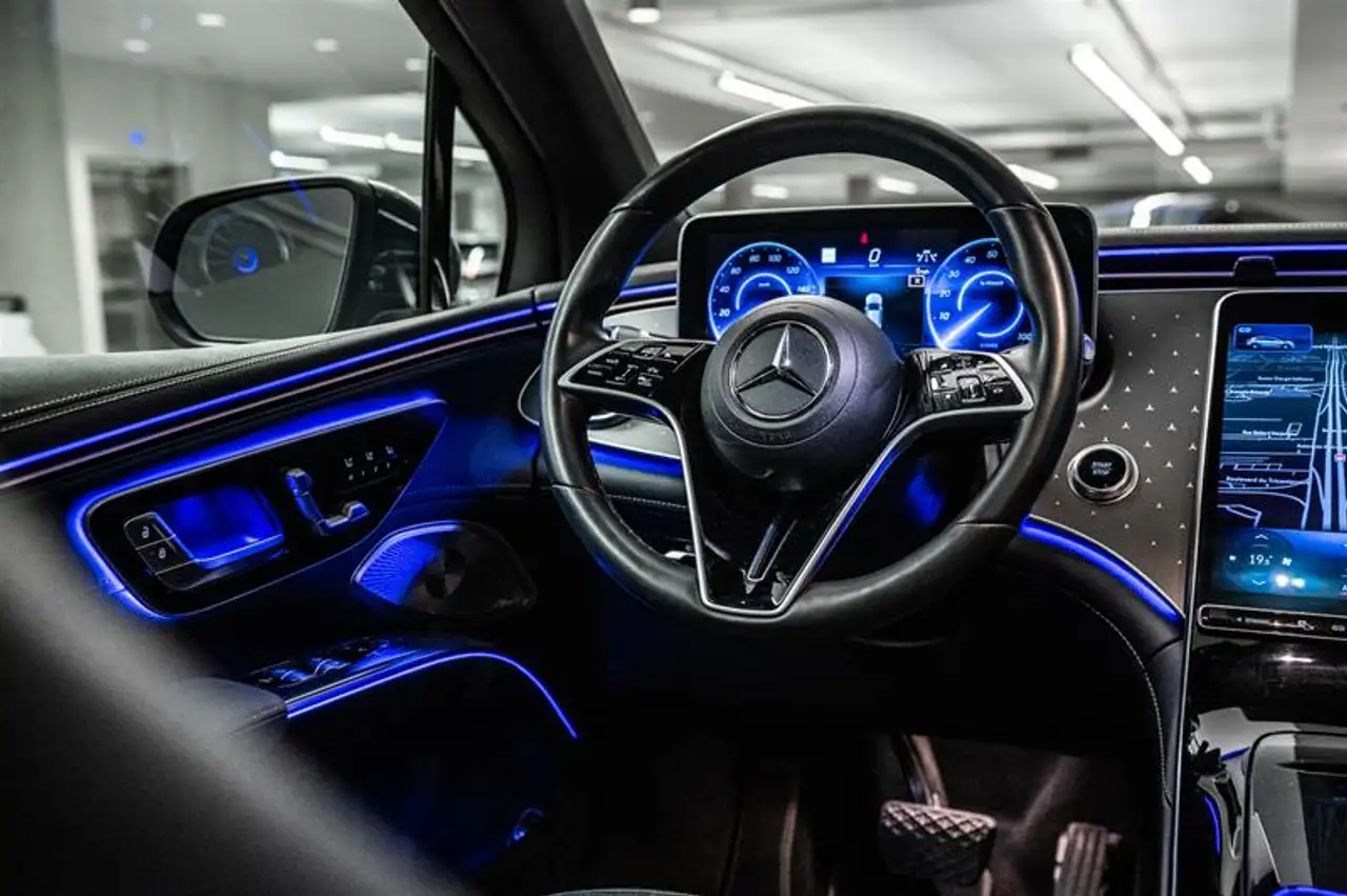 Mercedes-Benz EQS - Image 24