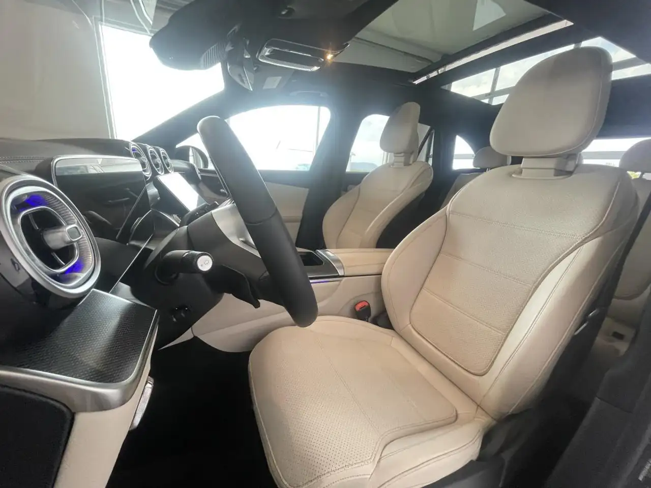 Mercedes-Benz GLC - Image 10