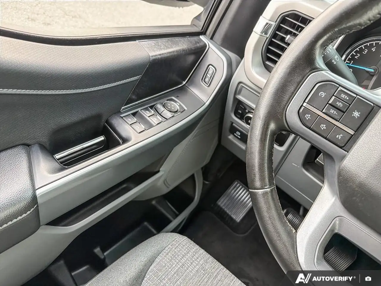 Ford F-150 - Image 17