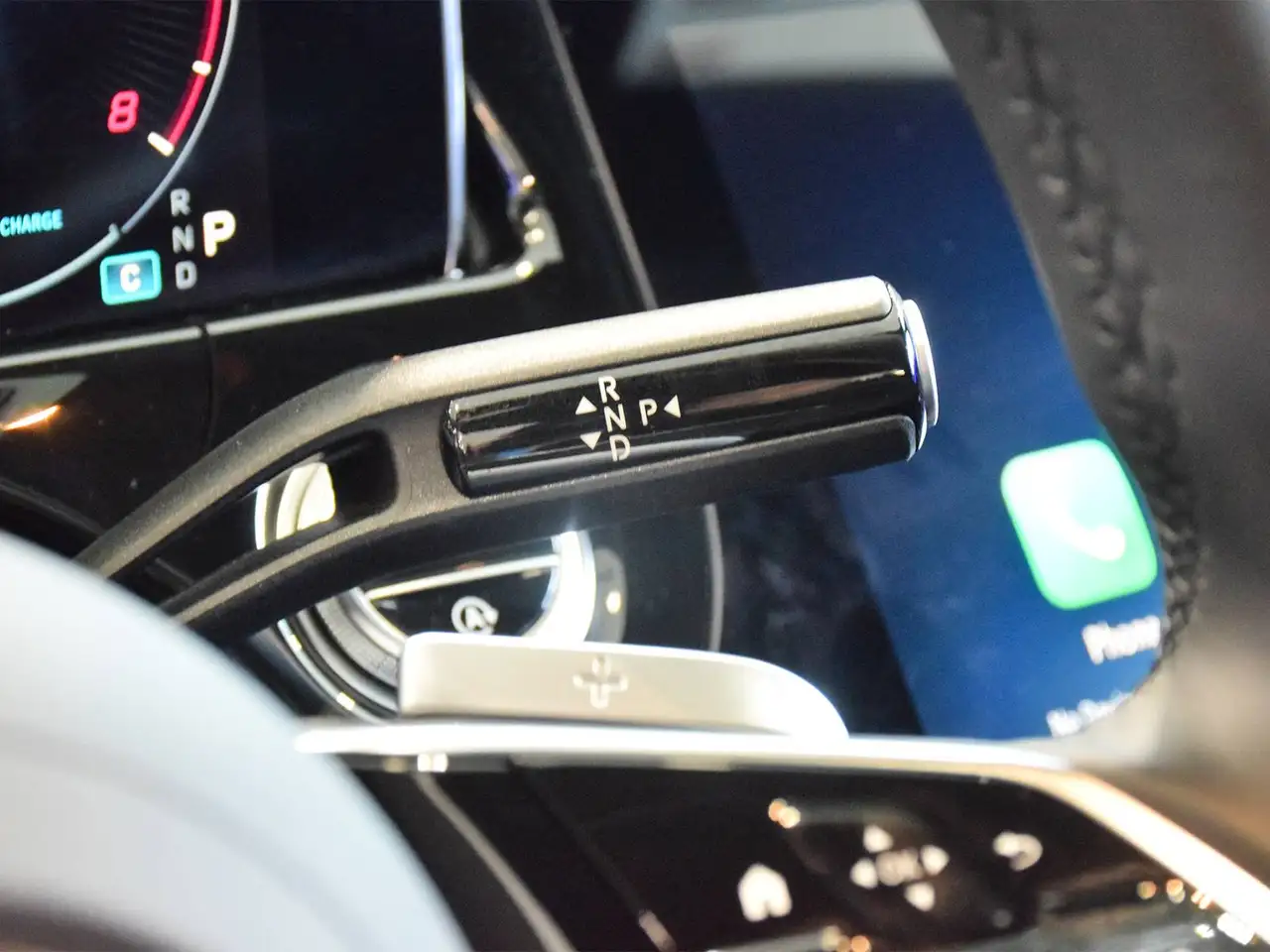 Mercedes-Benz E-Class - Image 21