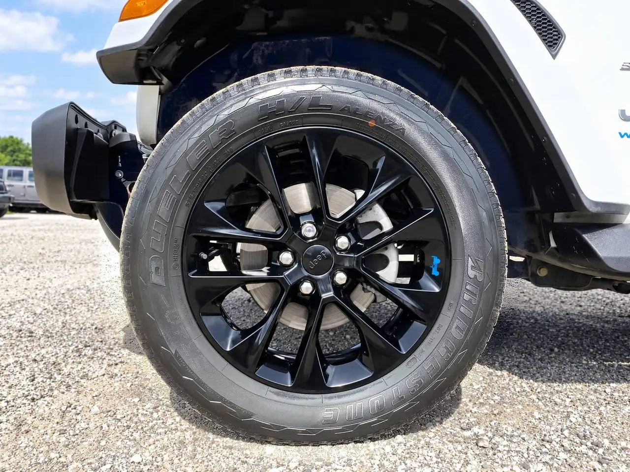 Jeep Wrangler - Image 34