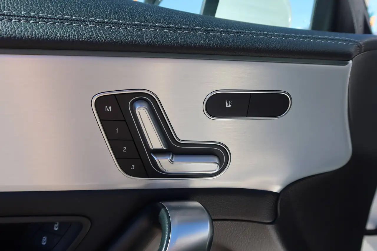 Mercedes-Benz CLA - Image 11