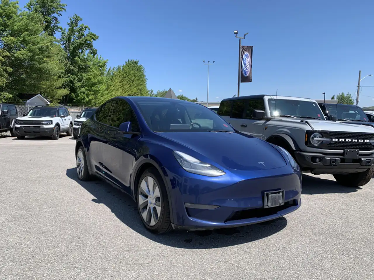 Tesla Model Y - Image 3