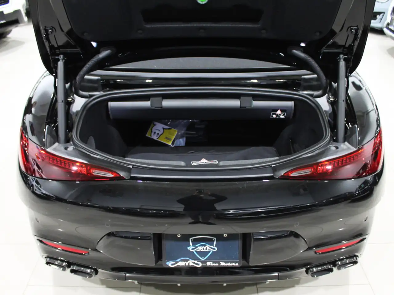 Mercedes-Benz SL - Image 21