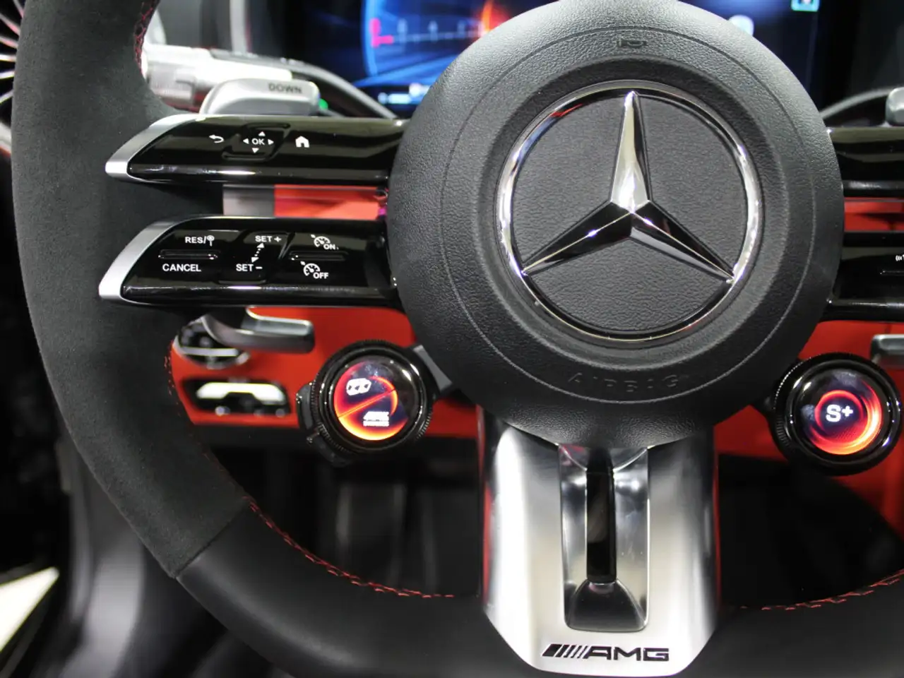 Mercedes-Benz SL - Image 26