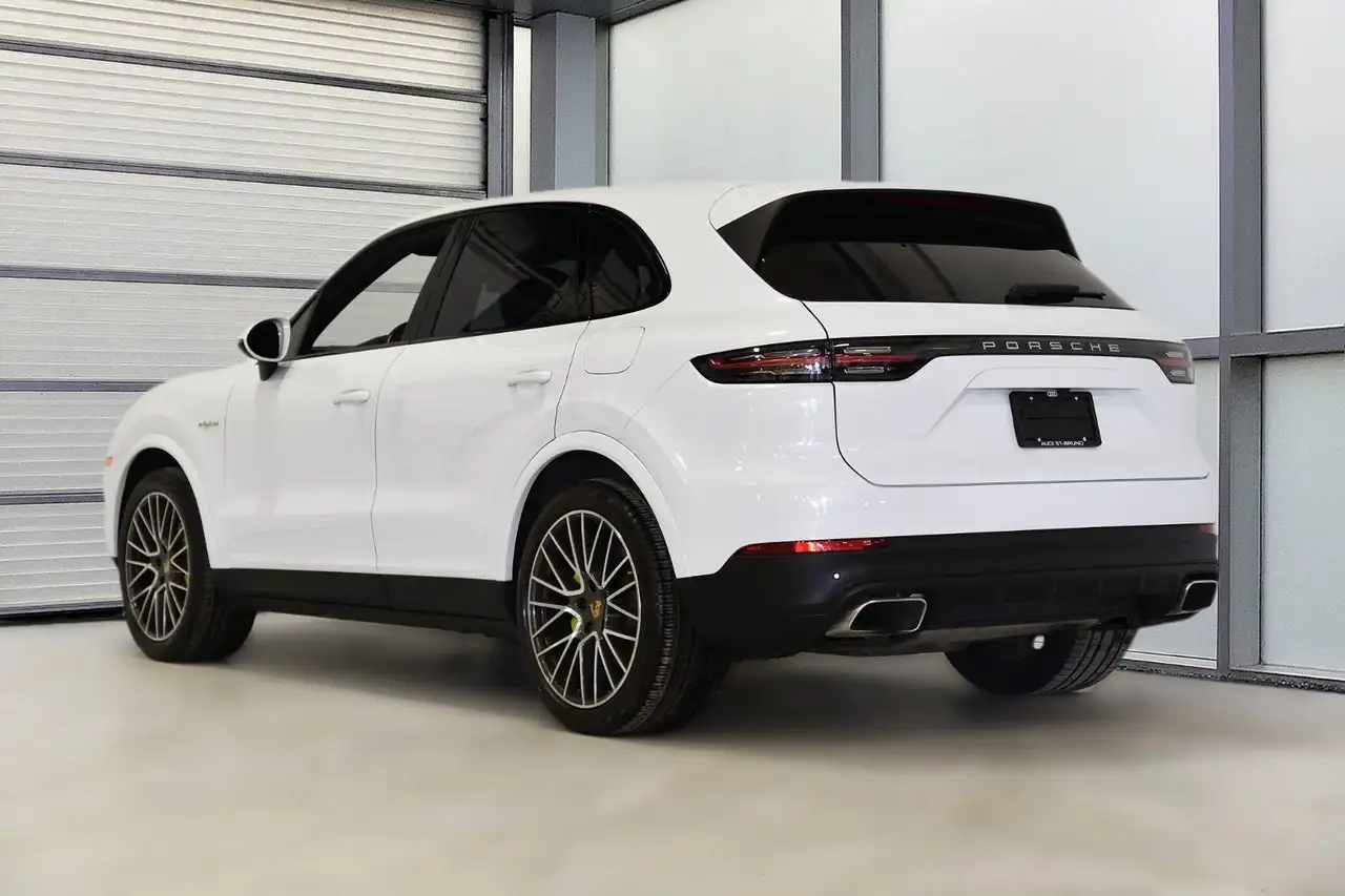 Porsche Cayenne - Image 8