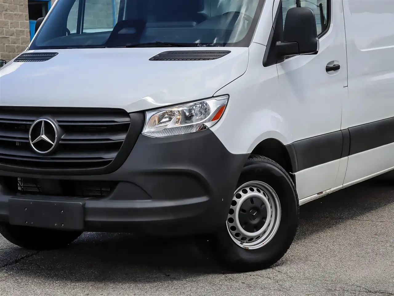 Mercedes-Benz Sprinter - Image 2