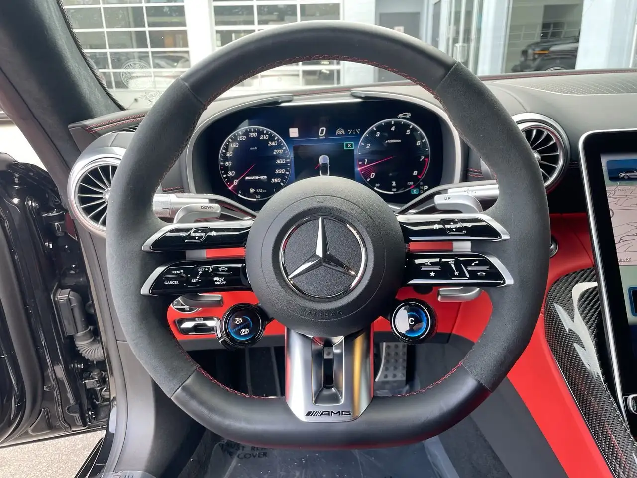 Mercedes-Benz SL - Image 22