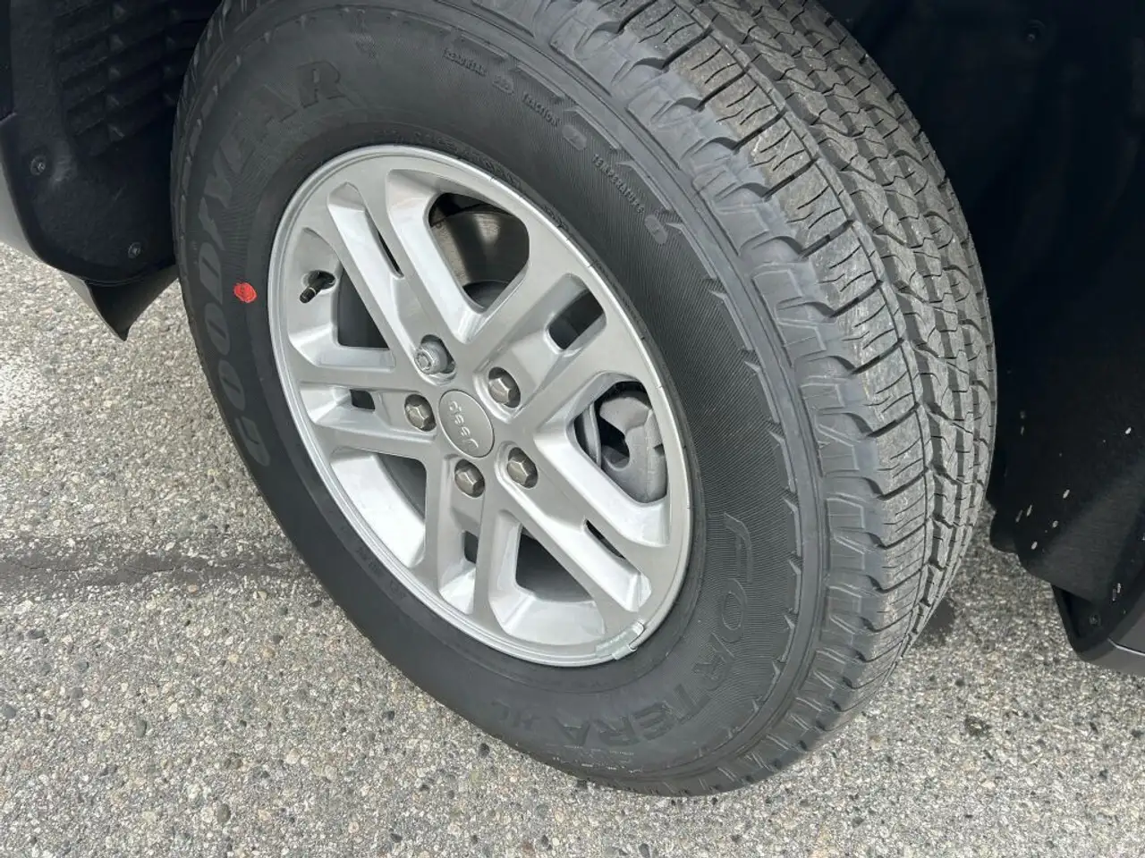 Jeep Grand Cherokee - Image 8