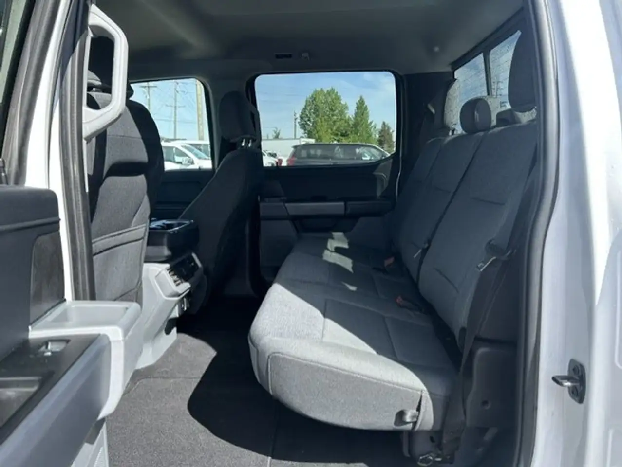 Ford F-150 - Image 20