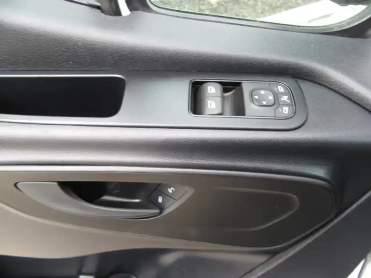 Mercedes-Benz Sprinter - Image 6