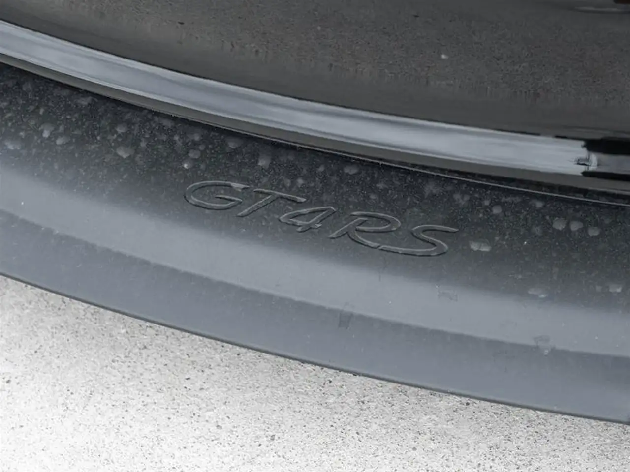 Porsche 718 Cayman - Image 26
