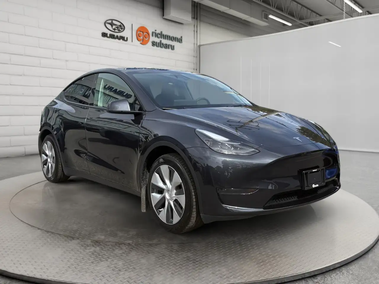 Tesla Model Y - Image 3