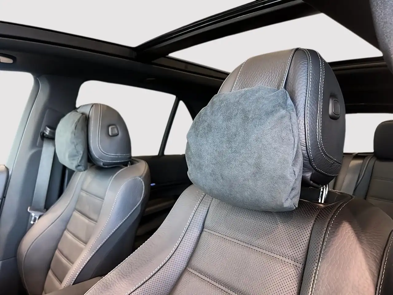 Mercedes-Benz GLE - Image 14