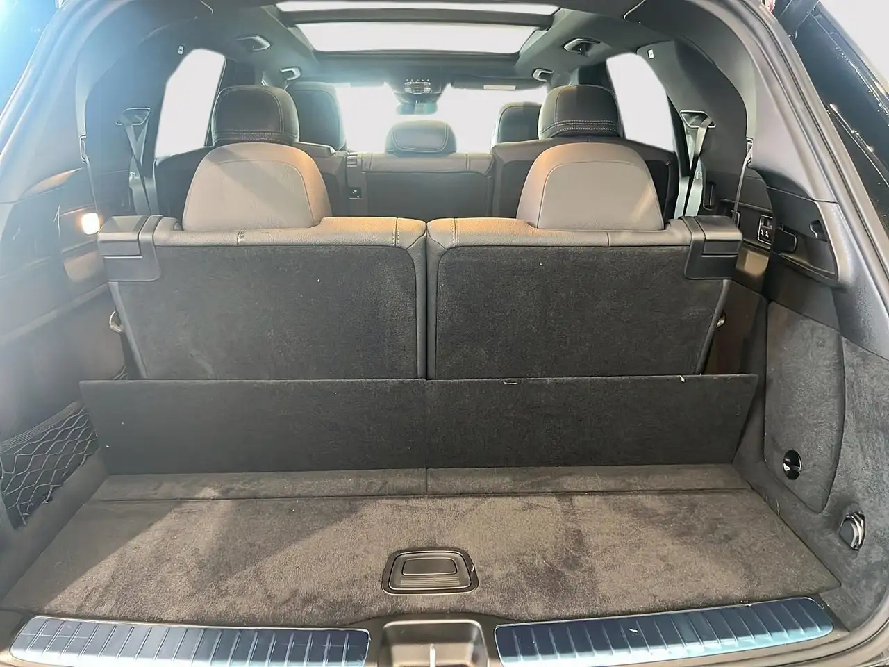 Mercedes-Benz GLE - Image 17