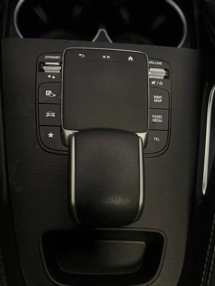 Mercedes-Benz GLE - Image 14