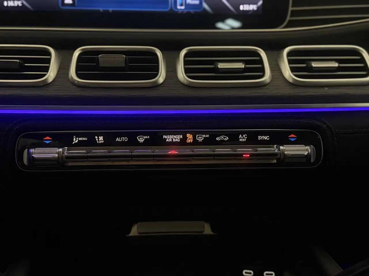 Mercedes-Benz GLE - Image 13