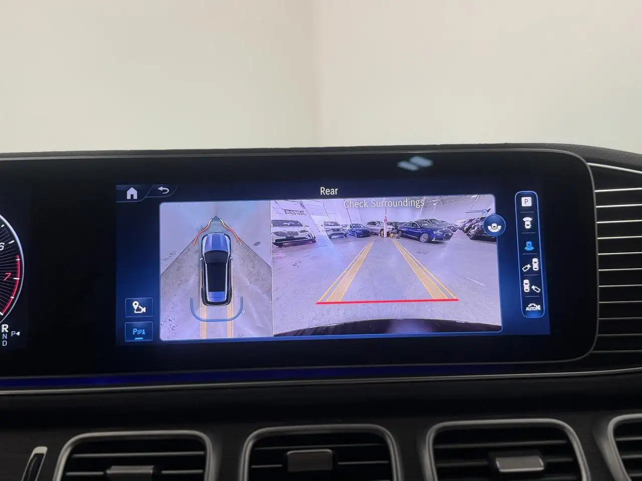 Mercedes-Benz GLE - Image 12
