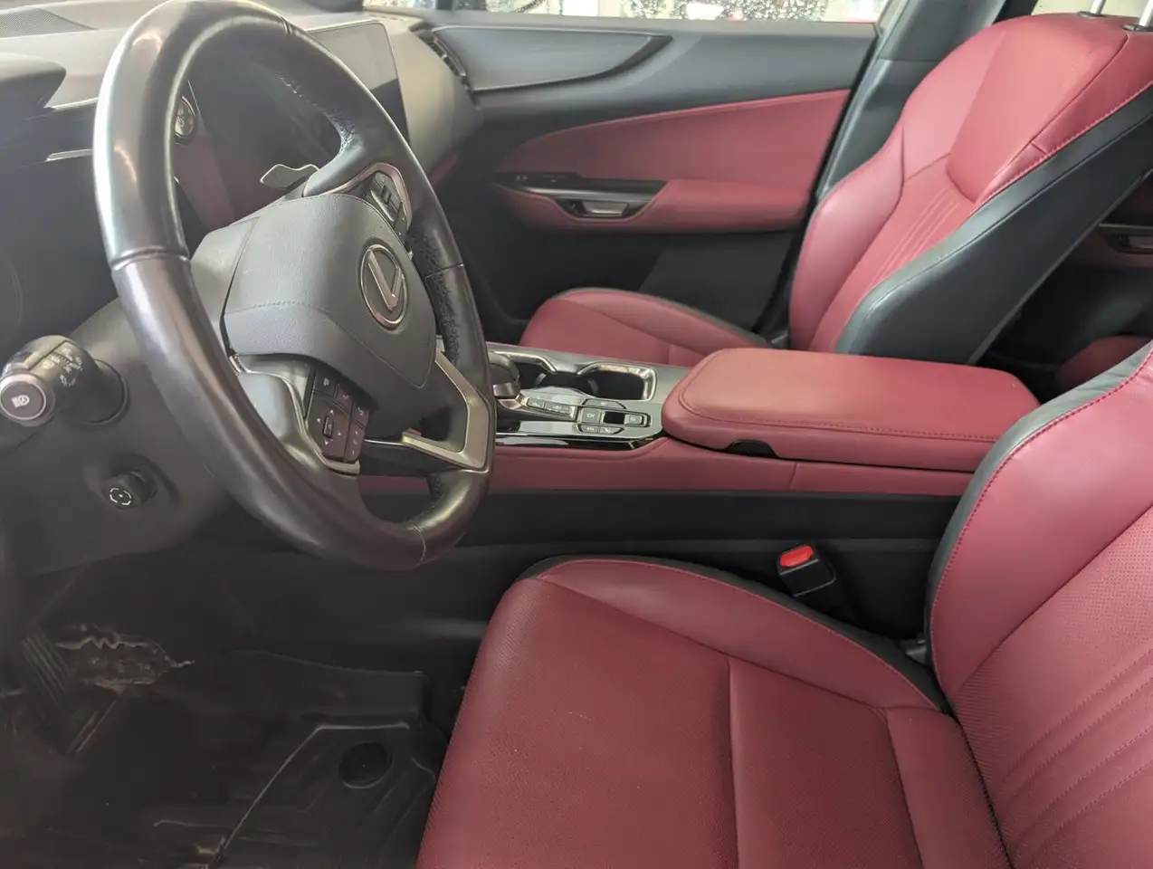 Lexus NX - Image 12