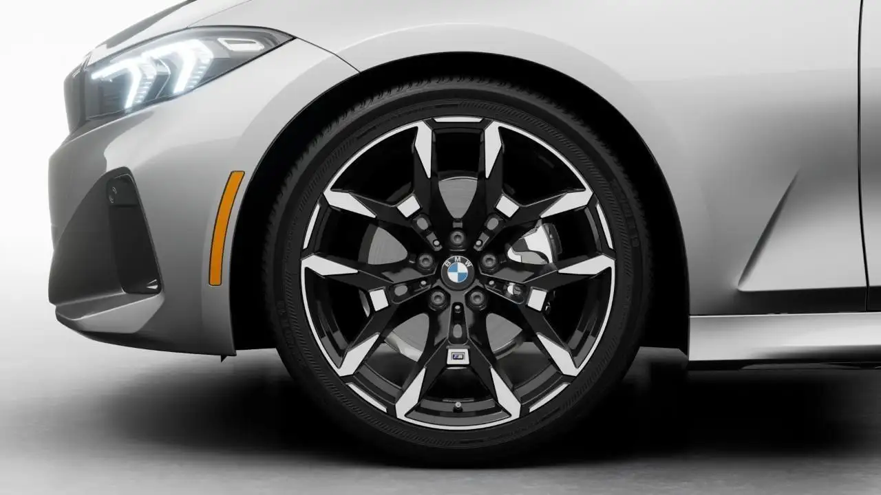 BMW 3 Series - Image 7