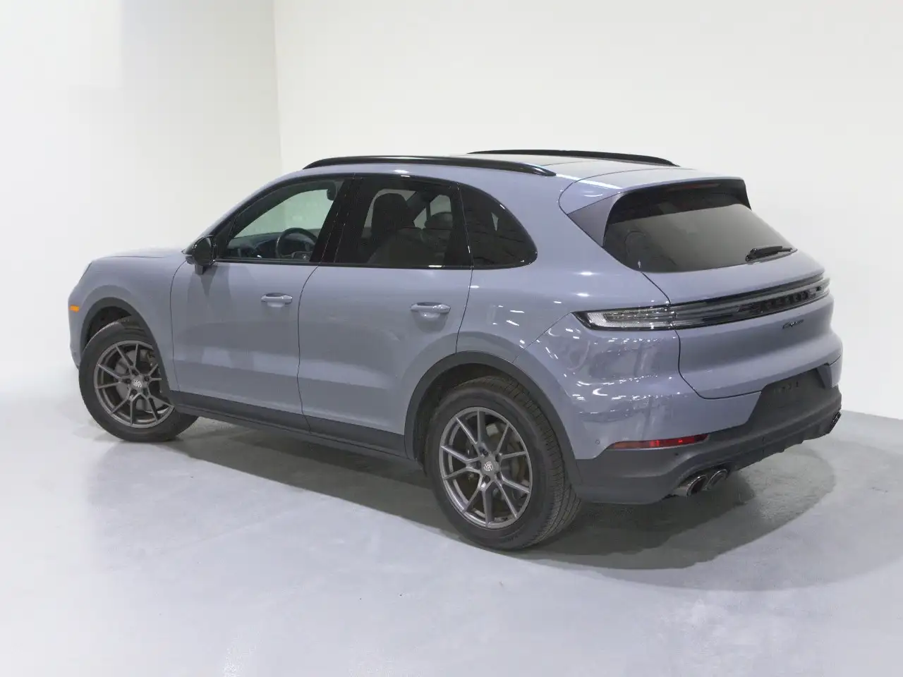 Porsche Cayenne - Image 4