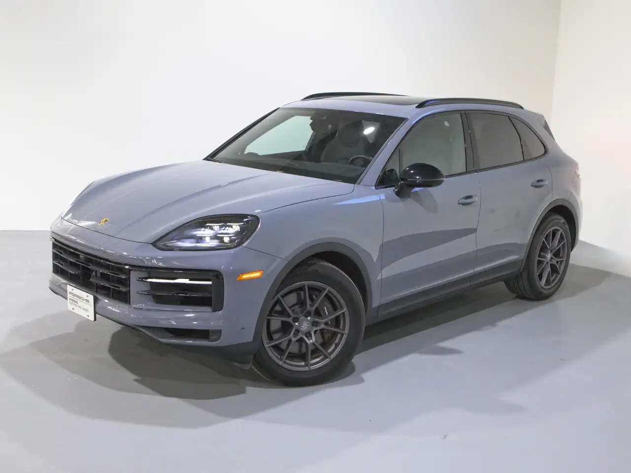 Porsche Cayenne - Image 2