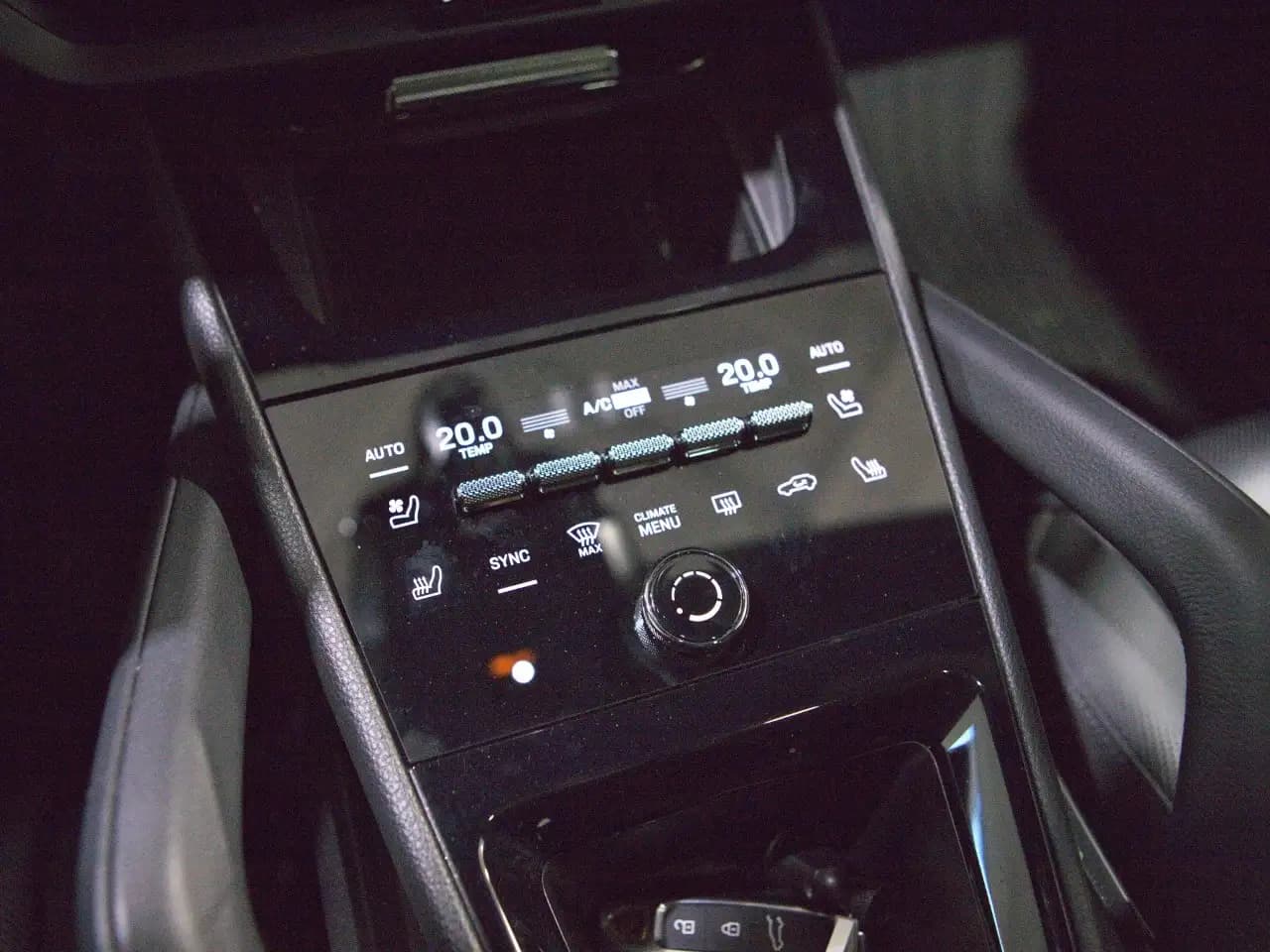 Porsche Cayenne - Image 22