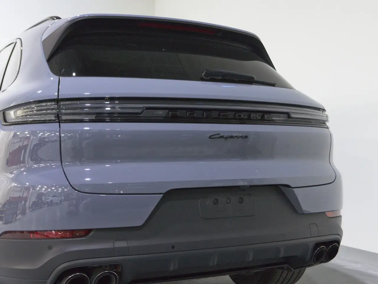 Porsche Cayenne - Image 10
