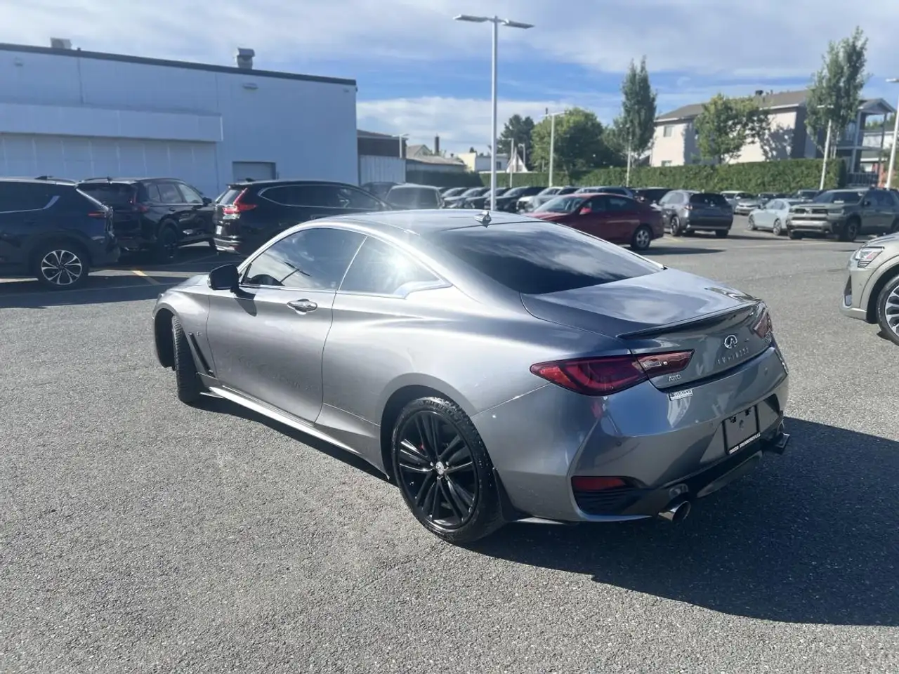 Infiniti Q60 - Image 8