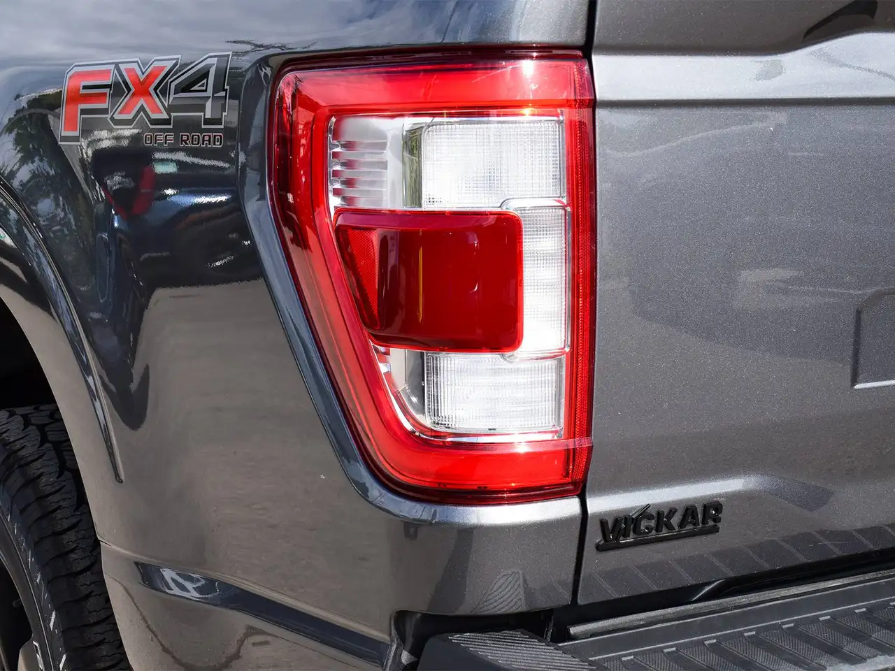 Ford F-150 - Image 8