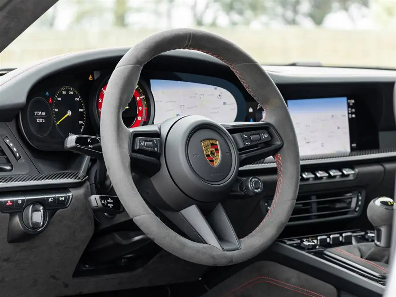 Porsche 911 - Image 26