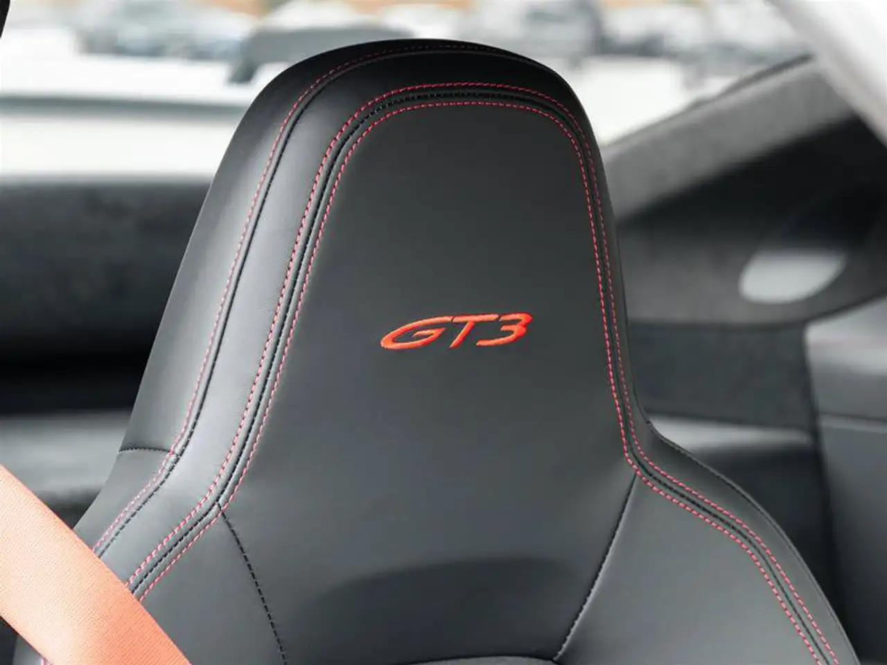 Porsche 911 - Image 46