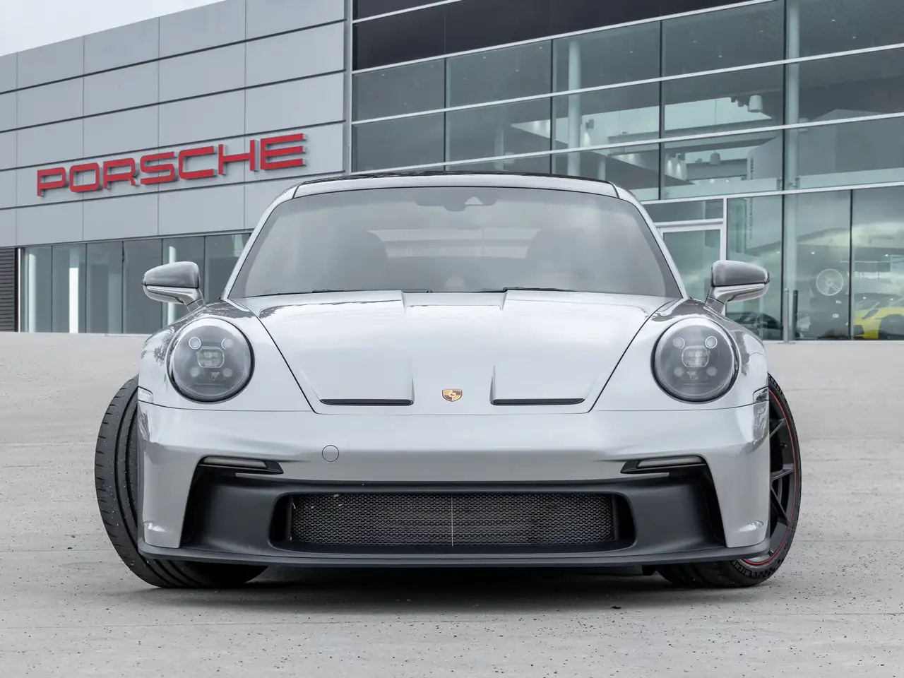 Porsche 911 - Image 2