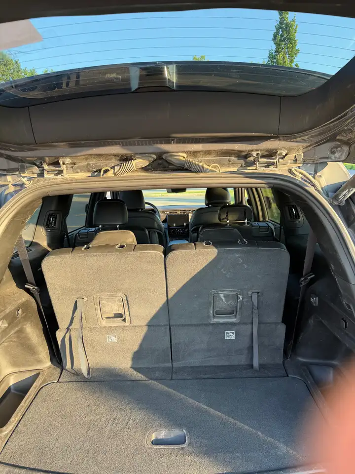 Jeep Grand Cherokee - Image 3